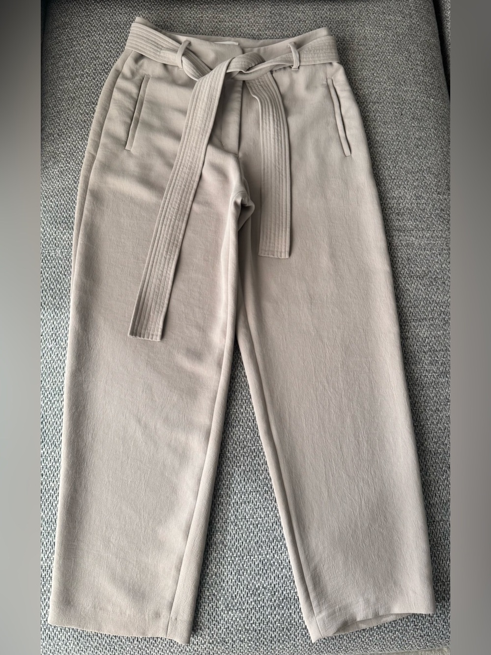 NWOT Wilfred Aritzia Tie-Front Pants Size 10 Taupe Greige Office Career Pants